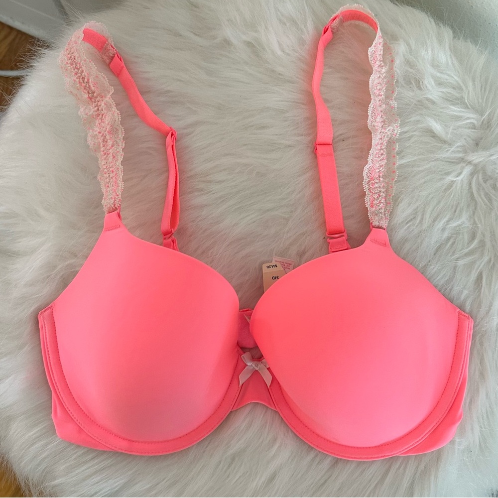 Victoria’s Secret Demi Bra - Pink w/ Lace - 34D